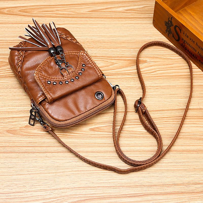 Women's Retro Leather Large Capacity Zip-up Waterproof Crossbody Bag mySite
